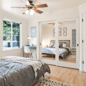 Sliding Door